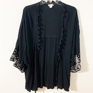 xhilaration Embroidered Open Front Crocheted Lace Trimmed Short Sleeve Kimono 🖤